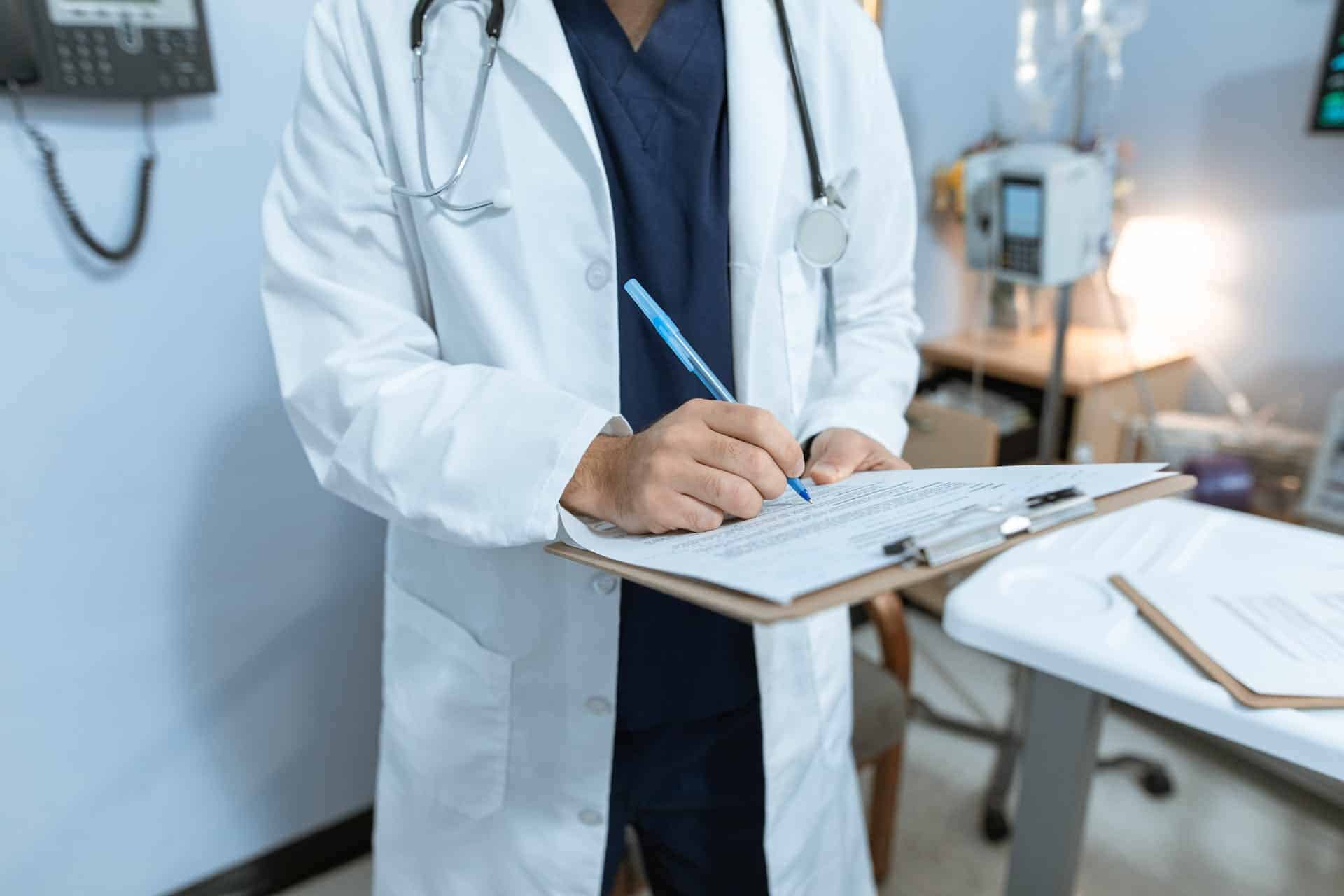 avantages medecin expert